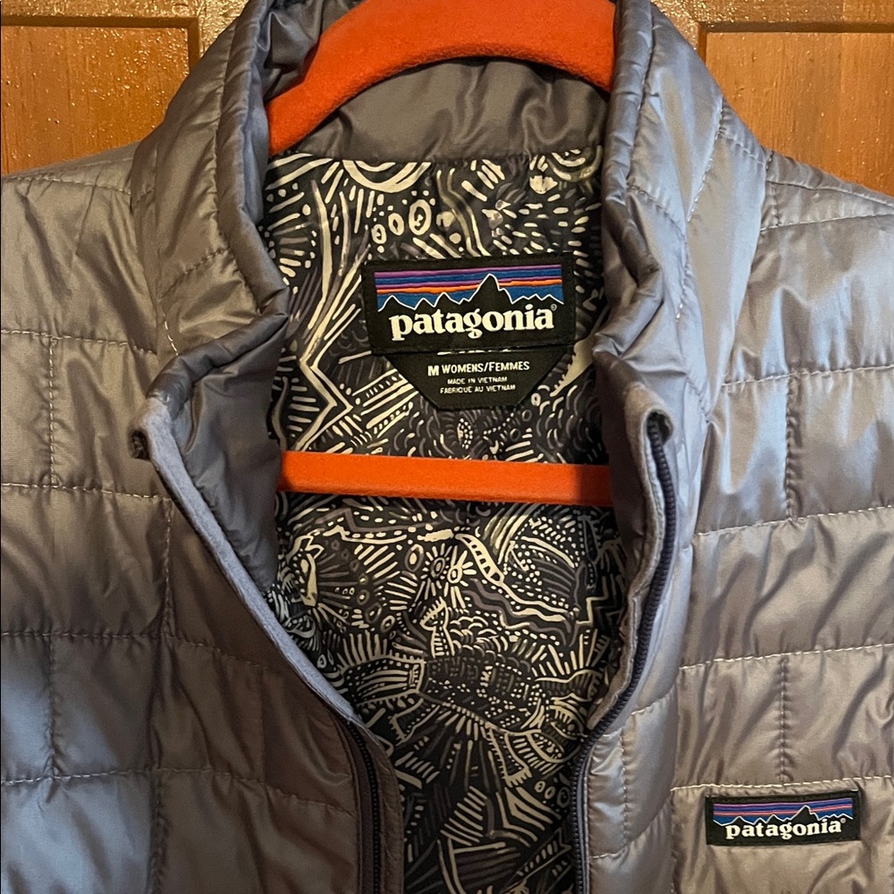 Patagonia Women's Nano Puff Insulated Jacket - Picture 2 of 5